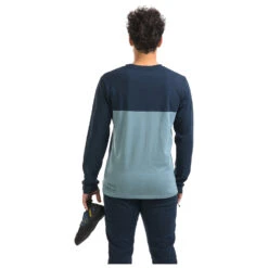 Stoic Hemp30 ValenSt. L/S - Longsleeve 17 Stoic Hemp30 ValenSt. L/S - Longsleeve -Stoic Shop stoic hemp30 valenst l s longsleeve detail 12