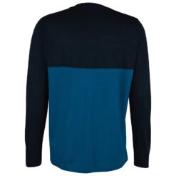Stoic Merino150 HeladagenSt. L/S - Merino Shirt 13 Stoic Merino150 HeladagenSt. L/S - Merino Shirt -Stoic Shop stoic merino150 heladagenst l s merino shirt detail 4