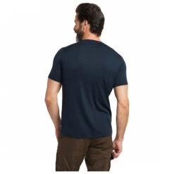 Stoic Merino180 BjoernenSt. T-Shirt - Merino Base Layer 16 Stoic Merino180 BjoernenSt. T-Shirt - Merino Base Layer -Stoic Shop stoic merino180 bjoernenst t shirt merino base layer detail 4