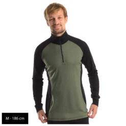 Stoic Merino240 BjoernenSt. Half Zip - Merino Base Layer 15 Stoic Merino240 BjoernenSt. Half Zip - Merino Base Layer -Stoic Shop stoic merino240 bjoernenst half zip merino base layer detail 10