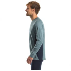 Stoic Merino240 BjoernenSt. L/S - Merino Base Layer 16 Stoic Merino240 BjoernenSt. L/S - Merino Base Layer -Stoic Shop stoic merino240 bjoernenst l s merino base layer detail 11