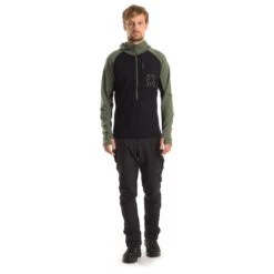 Stoic Merino260 StadjanSt. 3/4 Zip W. Hood - Merino Hoodie 20 Stoic Merino260 StadjanSt. 3/4 Zip W. Hood - Merino Hoodie -Stoic Shop stoic merino260 stadjanst 3 4 zip w hood merino hoodie detail 9