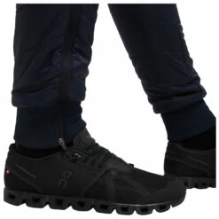 Stoic MountainWool KilvoSt. Padded Pants - Synthetic Trousers 18 Stoic MountainWool KilvoSt. Padded Pants - Synthetic Trousers -Stoic Shop stoic mountainwool kilvost padded pants synthetic trousers detail 7