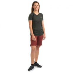 Stoic Women's Merino150 HeladagenSt. Artwork Slim - Merino Shirt 10 Stoic Women's Merino150 HeladagenSt. Artwork Slim - Merino Shirt -Stoic Shop stoic womens merino150 heladagenst artwork slim merino shirt detail 9
