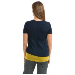 Stoic Women's Merino150 HeladagenSt. T-Shirt Multi Slim - Merino Shirt 13 Stoic Women's Merino150 HeladagenSt. T-Shirt Multi Slim - Merino Shirt -Stoic Shop stoic womens merino150 heladagenst t shirt multi slim merino shirt detail 12