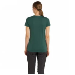 Stoic Women's Merino180 BjoernenSt. T-Shirt - Merino Base Layer 12 Stoic Women's Merino180 BjoernenSt. T-Shirt - Merino Base Layer -Stoic Shop stoic womens merino180 bjoernenst t shirt merino base layer detail 4