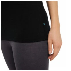 Stoic Women's Merino180 Heladagenst. Tank - Merino Base Layer 19 Stoic Women's Merino180 Heladagenst. Tank - Merino Base Layer -Stoic Shop stoic womens merino180 heladagenst tank merino base layer detail 7
