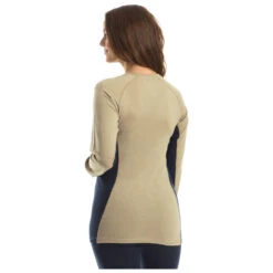 Stoic Women's Merino240 BjoernenSt. L/S - Merino Base Layer 15 Stoic Women's Merino240 BjoernenSt. L/S - Merino Base Layer -Stoic Shop stoic womens merino240 bjoernenst l s merino base layer detail 12