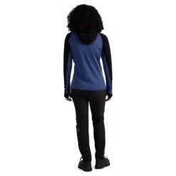 Stoic Women's Merino260 StadjanSt. 3/4 Zip W. Hood - Merino Hoodie 19 Stoic Women's Merino260 StadjanSt. 3/4 Zip W. Hood - Merino Hoodie -Stoic Shop stoic womens merino260 stadjanst 3 4 zip w hood merino hoodie detail 12
