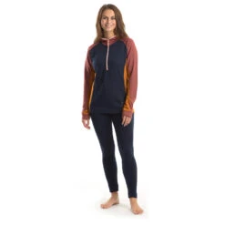 Stoic Women's Merino260 StadjanSt. 3/4 Zip W. Hood - Merino Hoodie 16 Stoic Women's Merino260 StadjanSt. 3/4 Zip W. Hood - Merino Hoodie -Stoic Shop stoic womens merino260 stadjanst 3 4 zip w hood merino hoodie detail 9