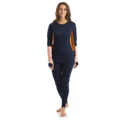 Stoic Women's MerinoMesh150 BensjonSt. II L/S - Merino Base Layer 12 Stoic Women's MerinoMesh150 BensjonSt. II L/S - Merino Base Layer -Stoic Shop stoic womens merinomesh150 bensjonst ii l s merino base layer detail 9