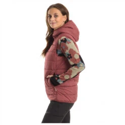 Stoic Women's MountainWool StorboSt. Padded Vest - Synthetic Vest 12 Stoic Women's MountainWool StorboSt. Padded Vest - Synthetic Vest -Stoic Shop stoic womens mountainwool storbost padded vest synthetic vest detail 11