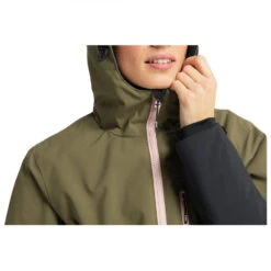 Stoic Women's MountainWool VallrunSt. Ski Jacket - Ski Jacket 18 Stoic Women's MountainWool VallrunSt. Ski Jacket - Ski Jacket -Stoic Shop stoic womens mountainwool vallrunst ski jacket ski jacket detail 6