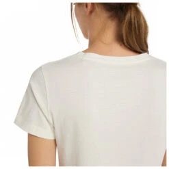 Stoic Women's Organic Cotton HeladagenSt. S/S - T-shirt 14 Stoic Women's Organic Cotton HeladagenSt. S/S - T-shirt -Stoic Shop stoic womens organic cotton heladagenst s s t shirt detail 6